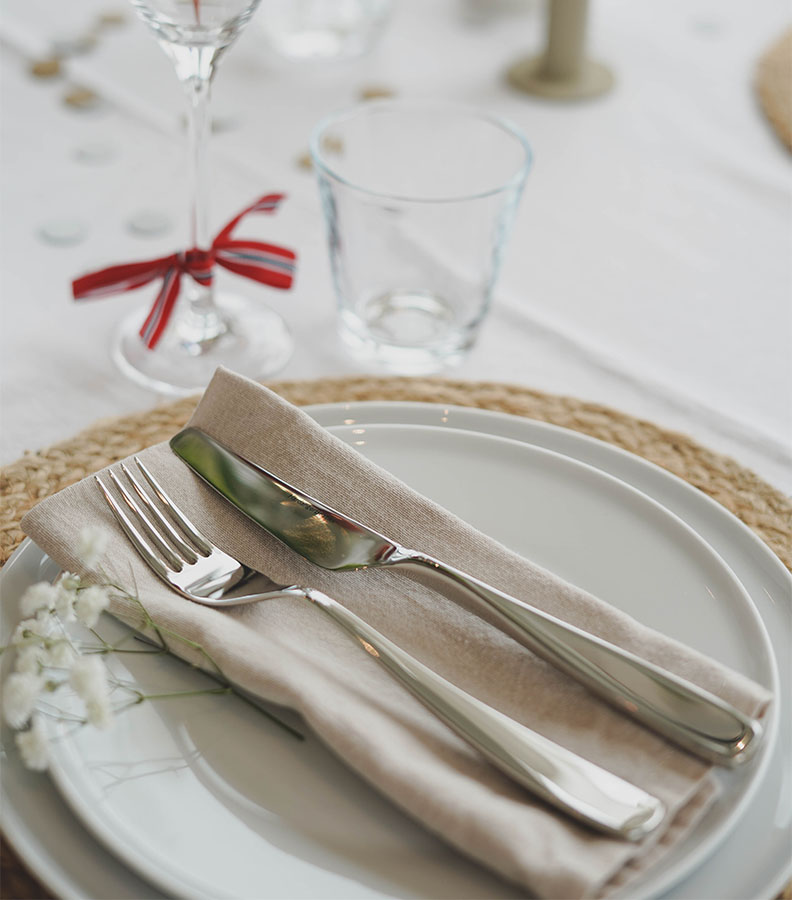 17.mai borddekking - Tuva spisekniv og spisegaffel