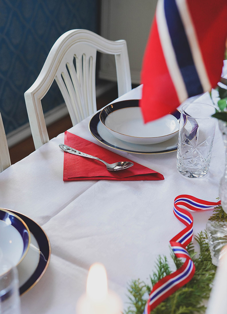 17.mai borddekking Kristin spiseskje